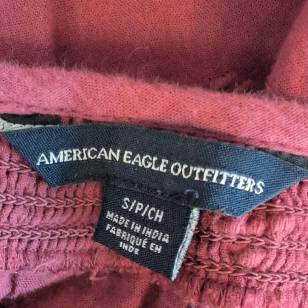 American Eagle Outfitters Lace Detail Flowy Crop Blouse S         C626